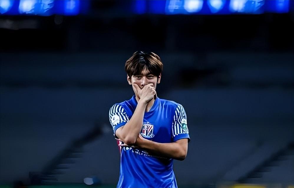 LOL官网-19岁的他前段时间刚进U23国足，如今就成申花黑马，已登场亮相