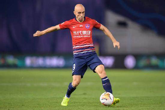 英雄联盟官网-沪媒：申花第3名新外援浮出水面 或与重庆人员交换